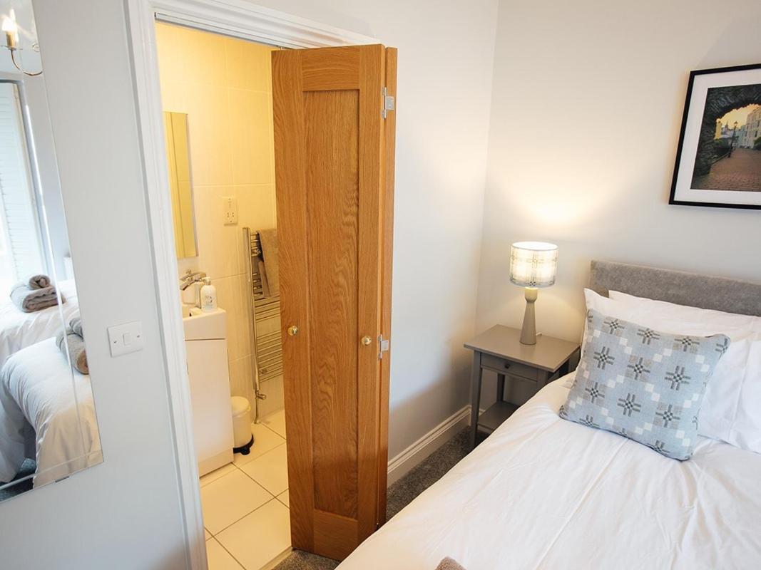 The Townhouse Hotel Tenby Szoba fotó
